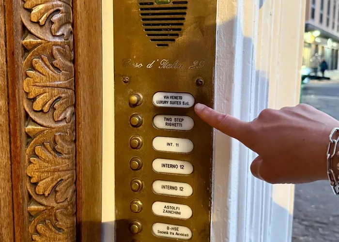 Via Veneto Luxury Suites Rom